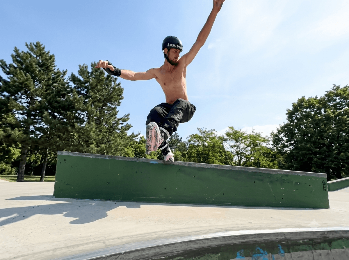 Helmy na aggressive brusle a do skateparku